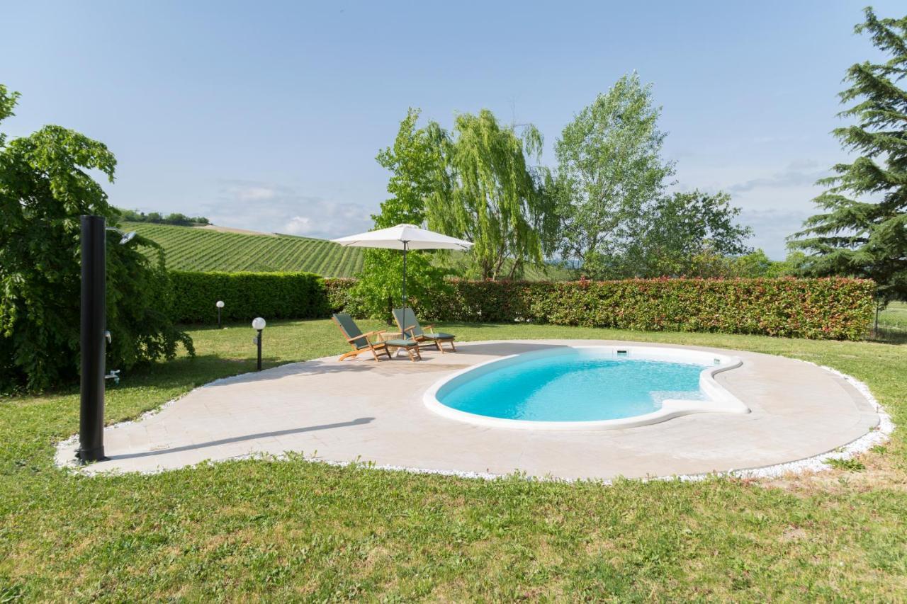 White Tail Organic Farm Villa Orsara Bormida Exterior photo